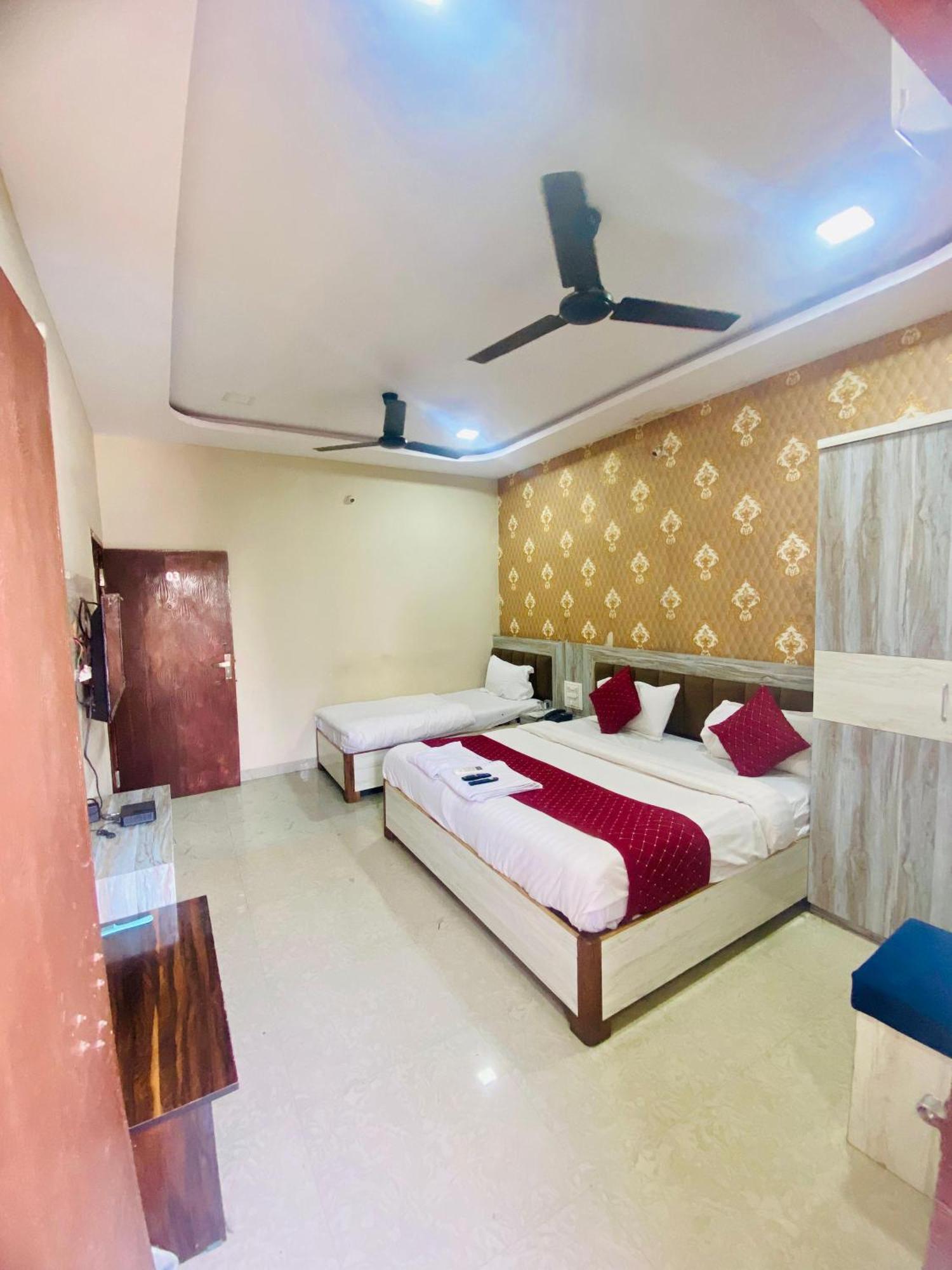 Vinayak Shree 3* Indore